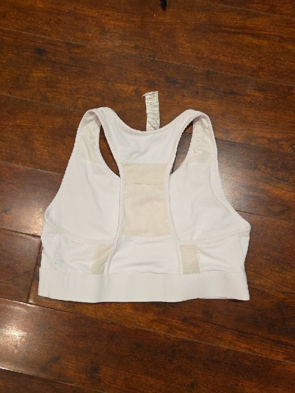 Fabletics White Racerback Sports Bra - Picture 3 of 4